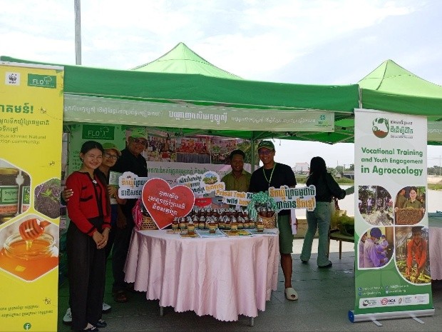 Consumers_Day_photo#2
